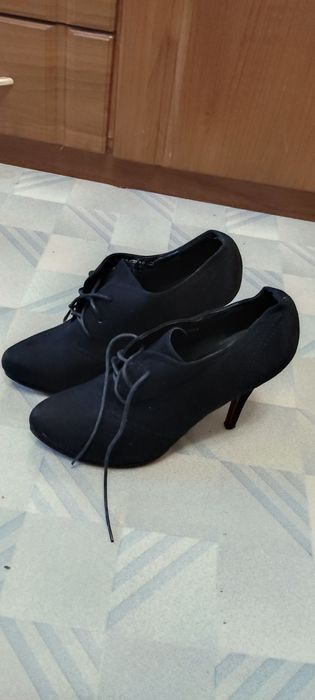 Ботильоны замшевые, р 40