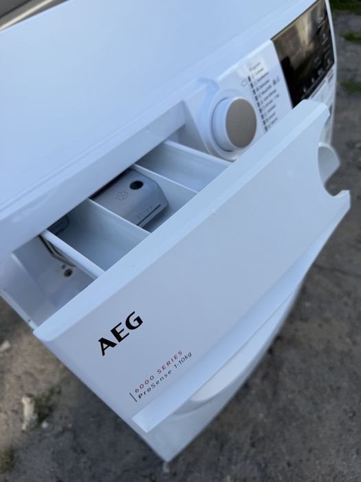 Пральна машина AEG L6FBN842G