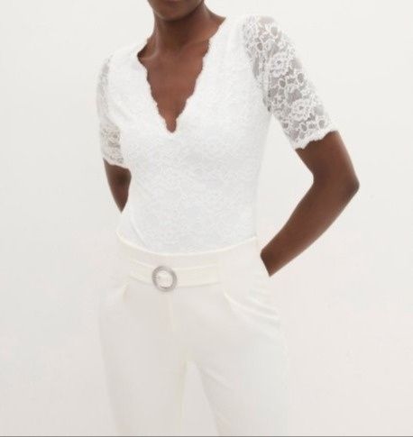 B.P.C. body śmietankowe koronkowe 44/46.