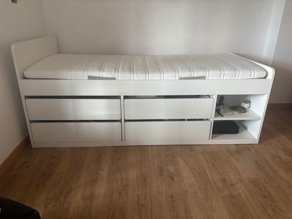 Cama solteiro Branca