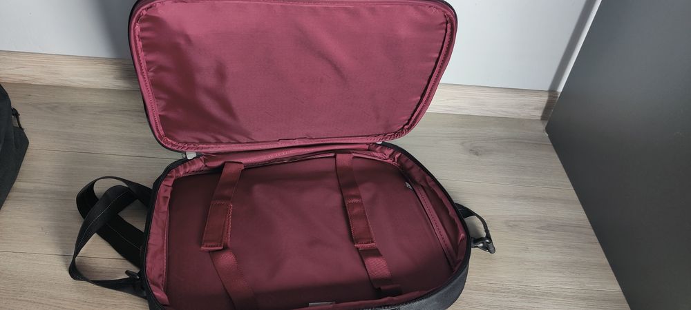 Sprzedam nową oryginalną torbę na laptopa Delsey colletion