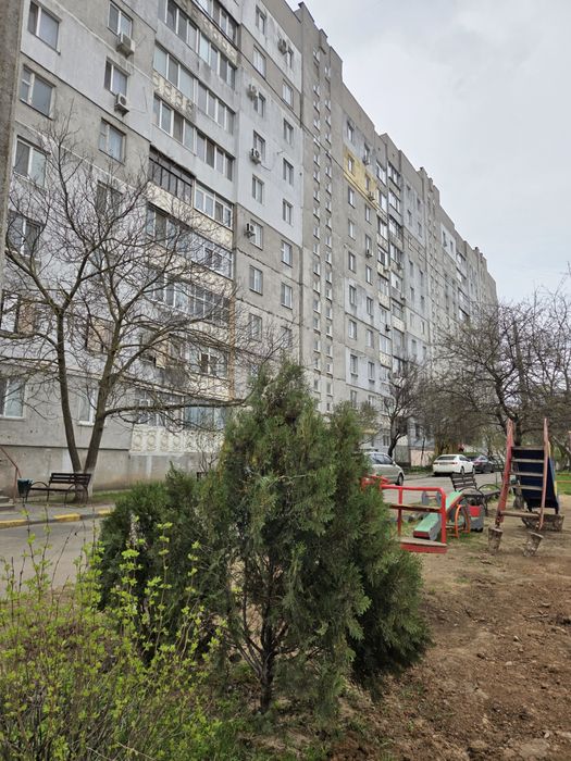 Продам 3к Архитектора Старова 4в