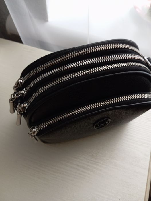 Жіноча сумка чорного кольору