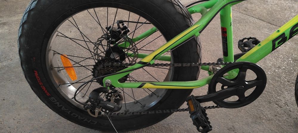 Bicicleta completamente nova