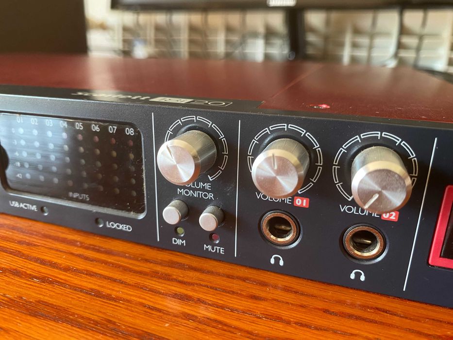 Focusrite Scarlett 18i20 1.ª Geração — Interface de áudio USB
