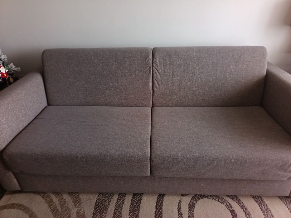 Sofá  cama super confortável, em muito bom estado - urgente