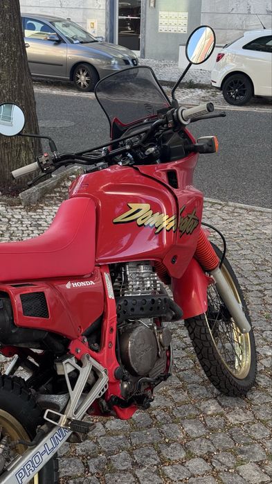 Honda Dominator 650