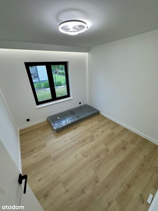 Nowy dom parterowy 180m2