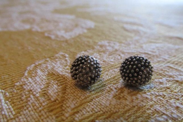 Brincos pequenos variados