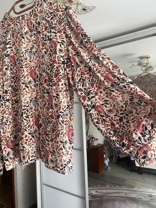 Блузка блуза бежева у квіти стиль бохо primark s С м