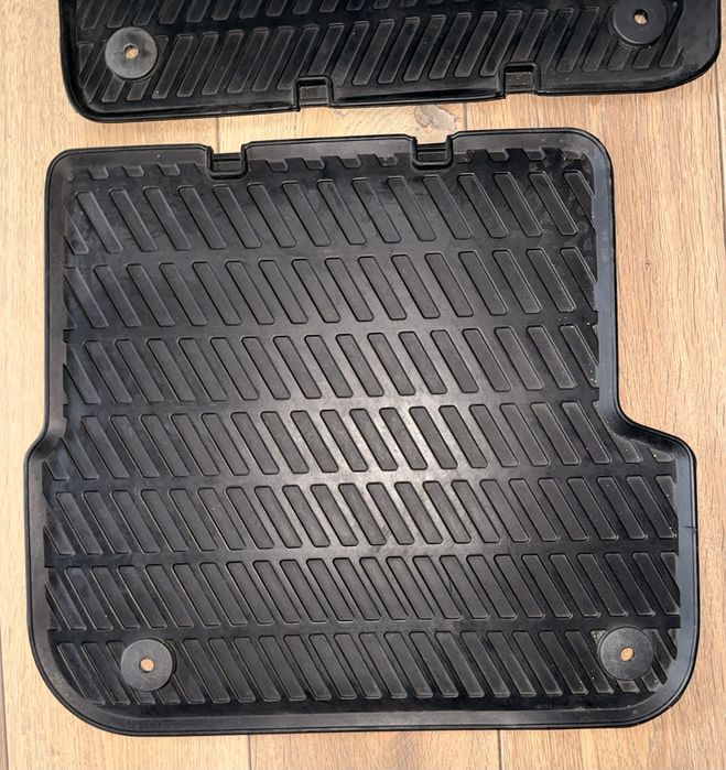Dywaniki oryginalne OEM gumowe audi A6_C6
