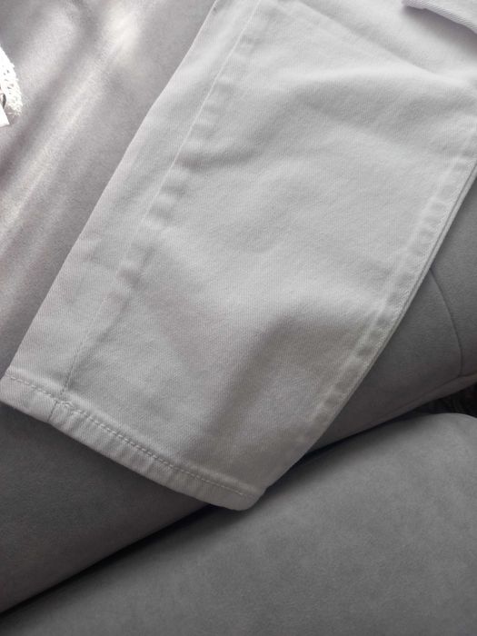 Spodnie jeansy nowe białe