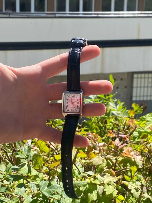 Zegarek Casio damski czarny