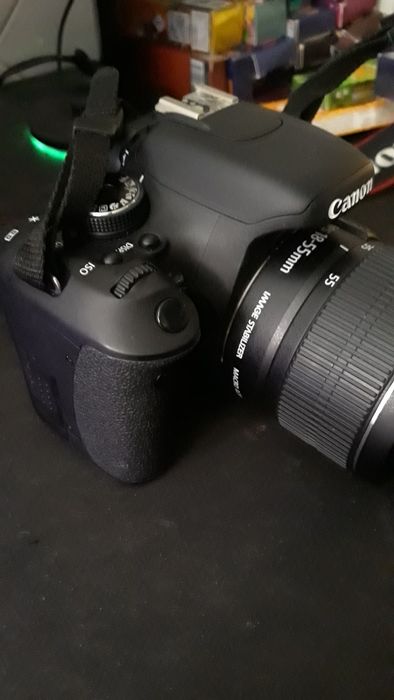 Câmera Canon em perfeito estado