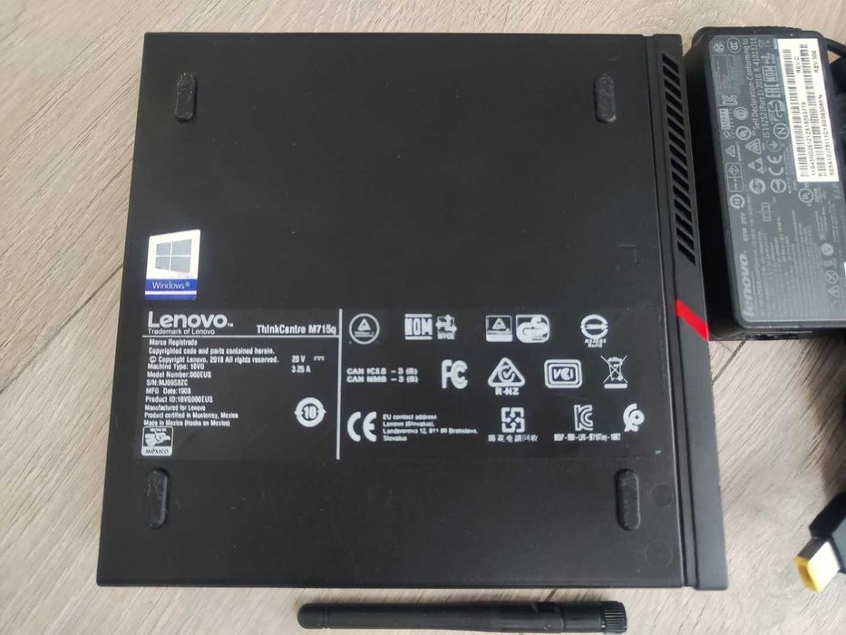 Lenovo M715Q AMD Ryzen 3 Pro 2200GE 8GB/128GB SK Hynix Wi-Fi