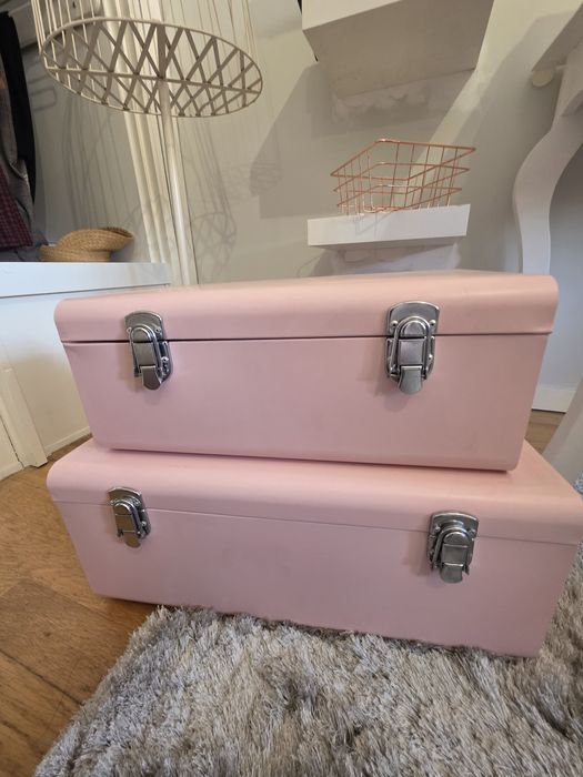 Conjunto 2 baús/caixas/malas metal