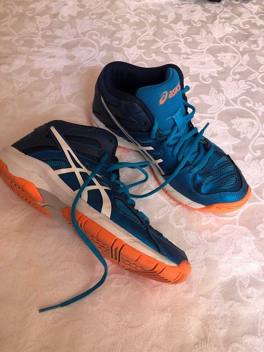 Дитячі кросівки Asics