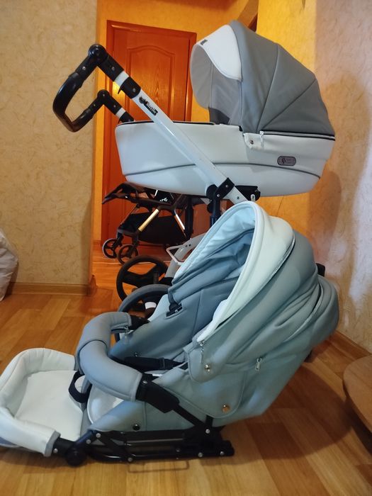 Продам дитячу коляску! Б/у в гарному стані.