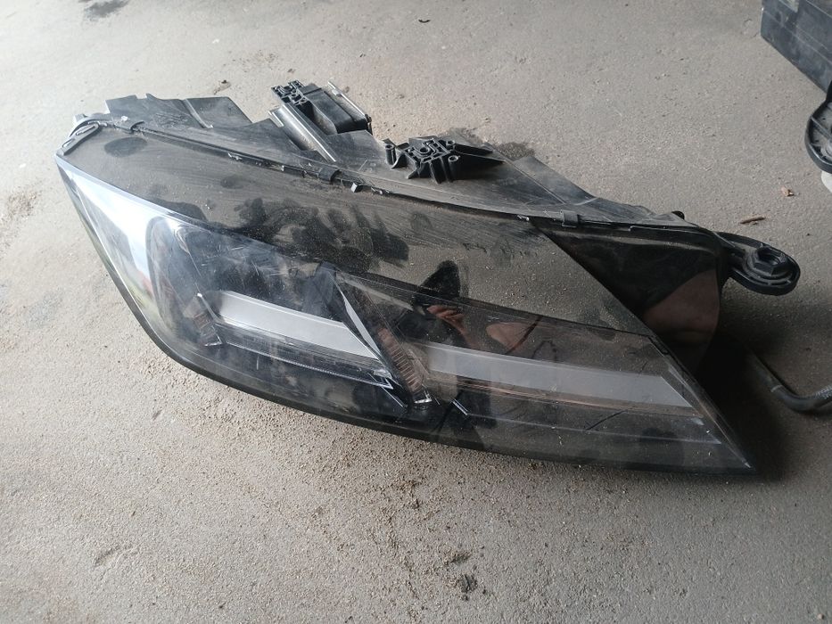 Lampa przód przednia lewa prawa reflektor audi tt 8s