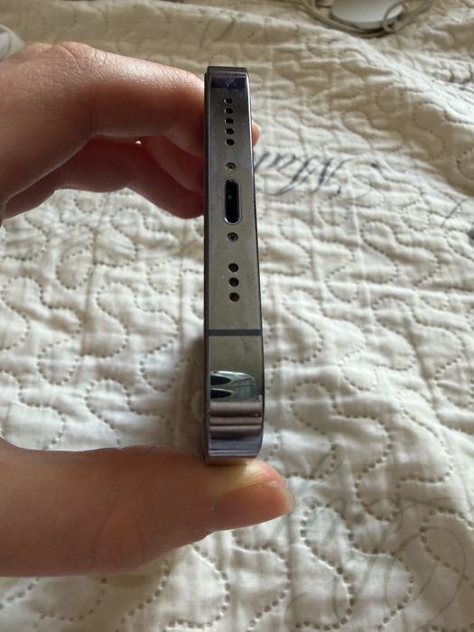 Sprzedam niebieski Iphone 13 Pro z pamiecią 512 GB