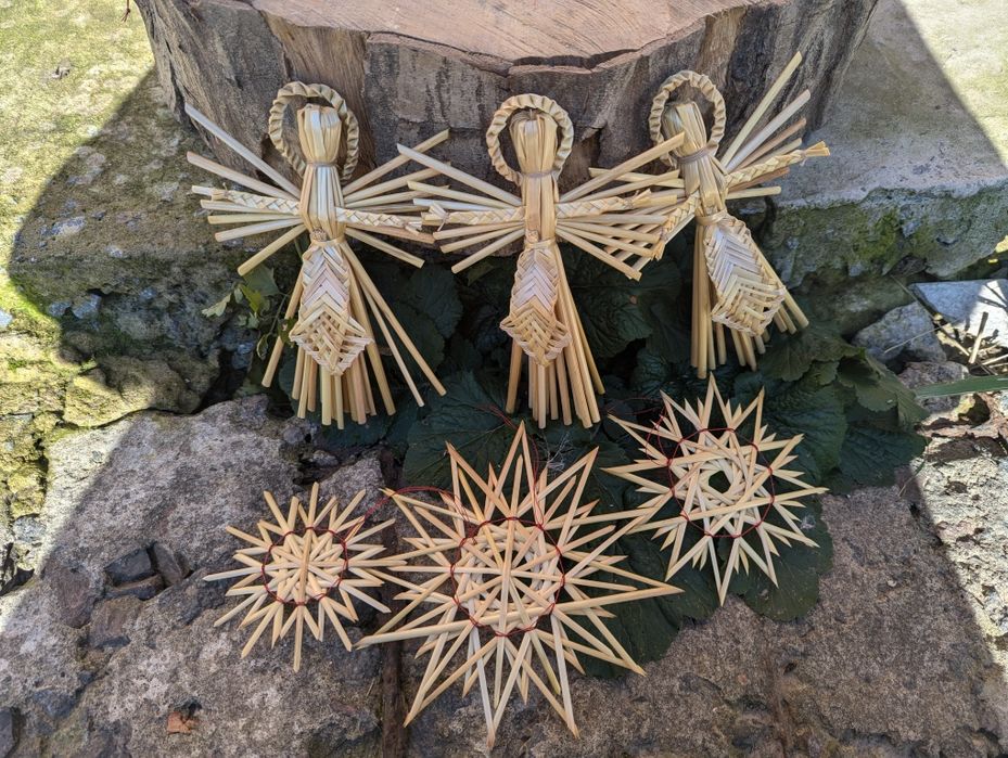 Різдвяні ангели та зірочки. Різдвяні прикраси.