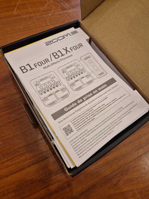 [OPORTUNIDADE] Pedaleira Para Baixo Zoom B1 Four - Como Nova!