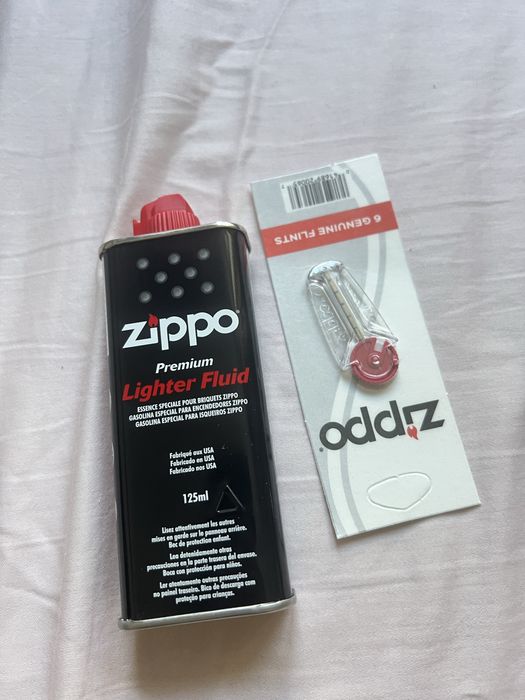 Zapalniczka Zippo nowa z pełnym komlektem