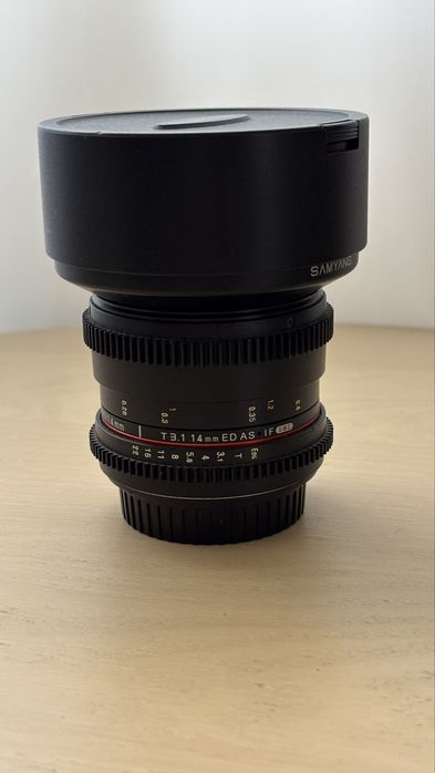 Samyang 14mm T3.1 ED AS IF UMC Cine c/ adaptador para canon