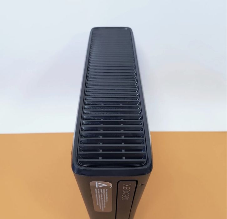 Xbox 360 hdmi em ótimo estado mais de 60 jogos instalado