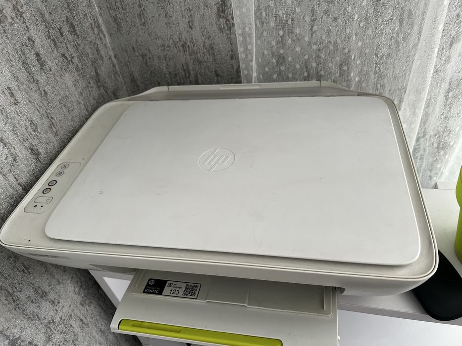 Продам принтер HP Deskjet 2130
