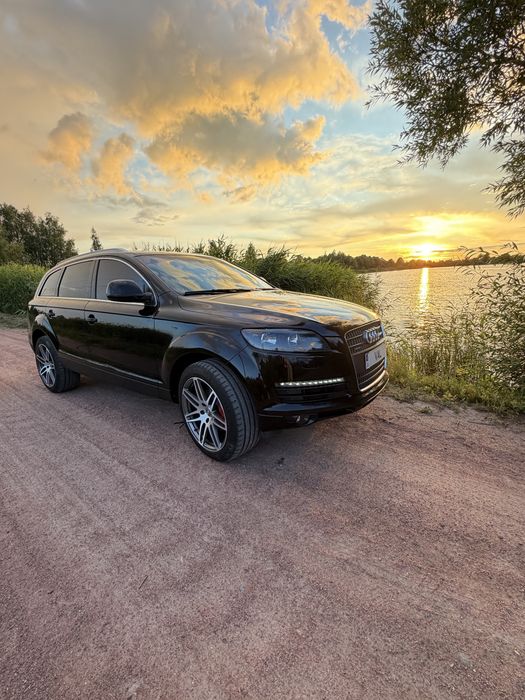 Продам AUDI Q7 4l