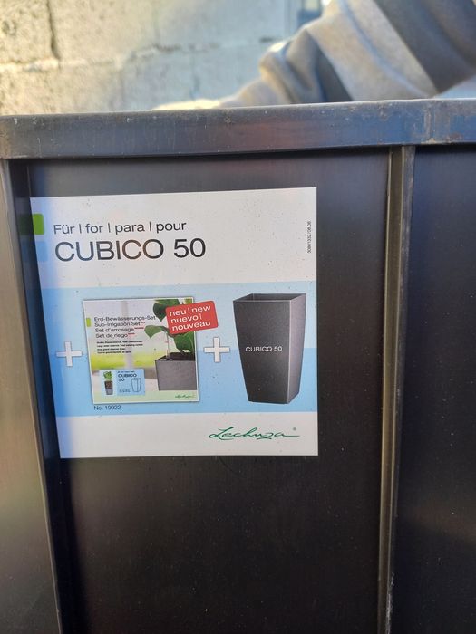Sprzedam donicę CUBICO 50