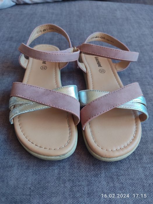 Босоніжки Graceland на липучці, розмір 32,