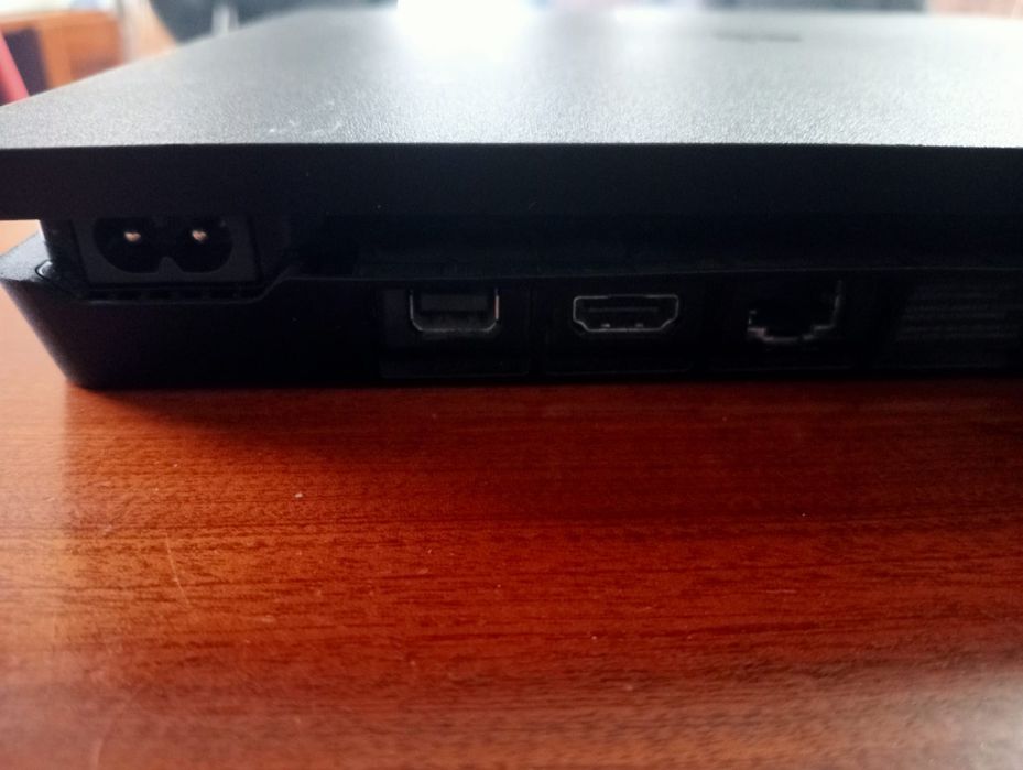 PS4 Slim 1Tb Sem Comando