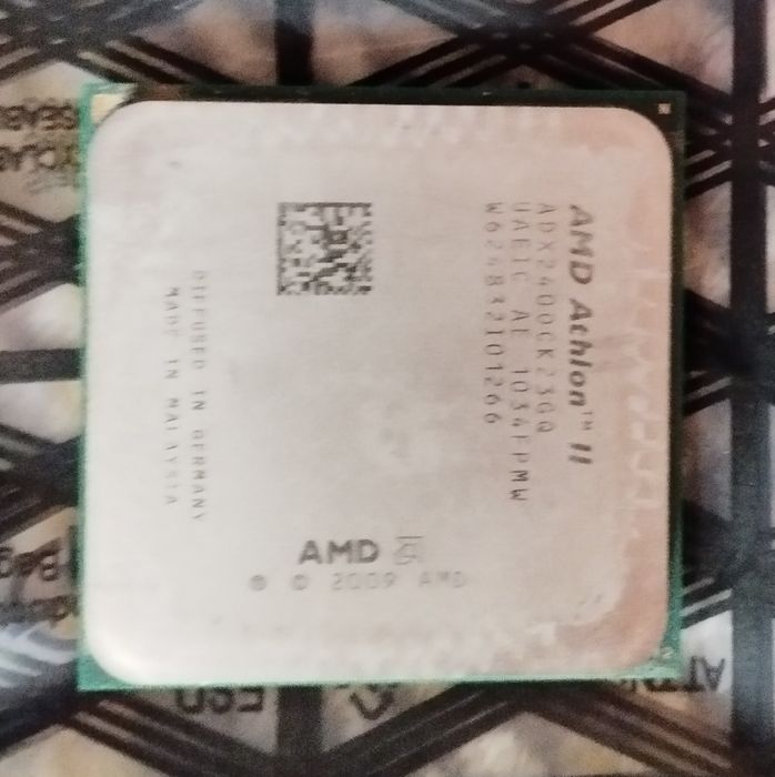 Процесор AMD Athlon II X2 250