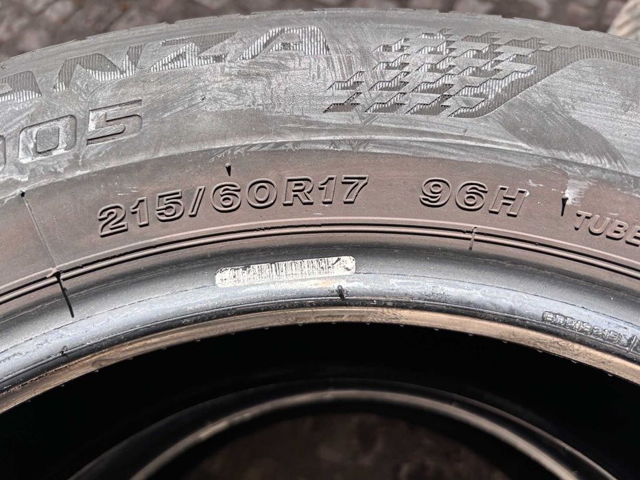 4 Pneus Bridgestone Turanza T005 - 215 60 17