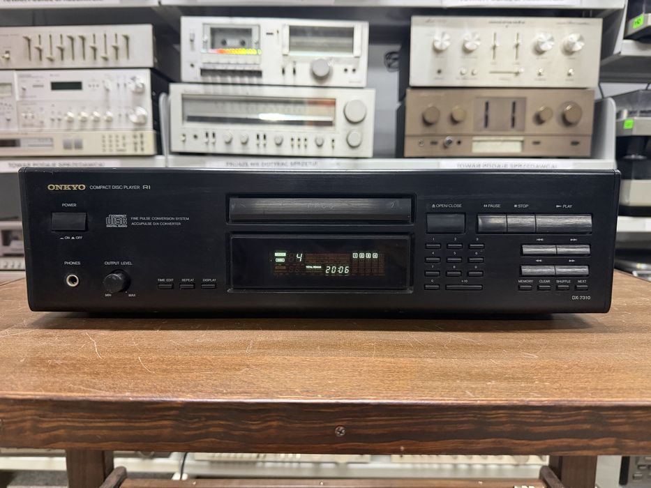 Odtwarzacz plyt CD Onkyo DX-7310 Audio Room
