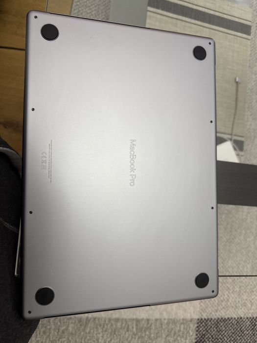 Macbook 16 m1 pro 512gb