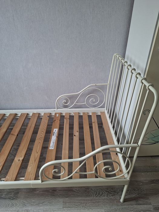 Łóżko metalowe Ikea