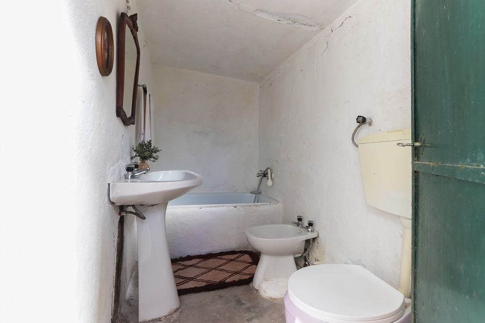 Moradia com quintal no Alentejo