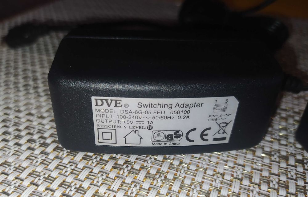 Zasilacze 5V 2A i 1A USB   3 SZTUKI