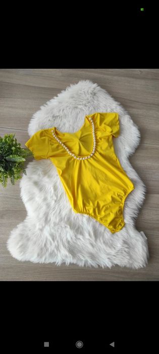 Żółta bluzka body z perełkami S
