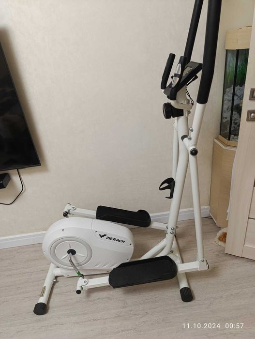 Продам тренажер в ідеальному стані.  Всі вопроси по телефону