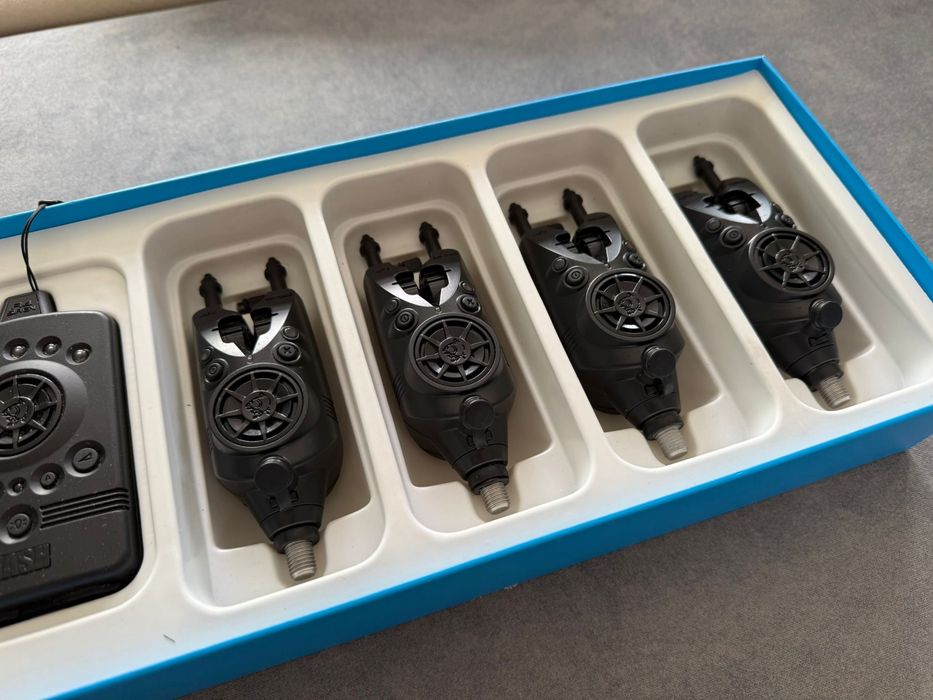 Sugnalizatory brań Siren R4 set 4+1 plus pokrowiec