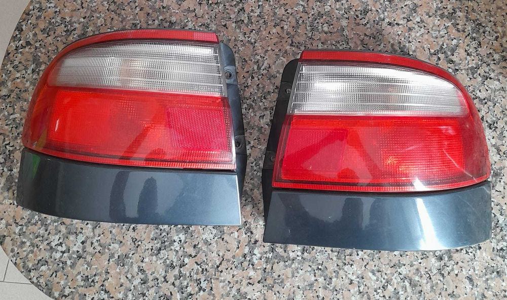 Faróis traseiros Toyota  Carina de 1996