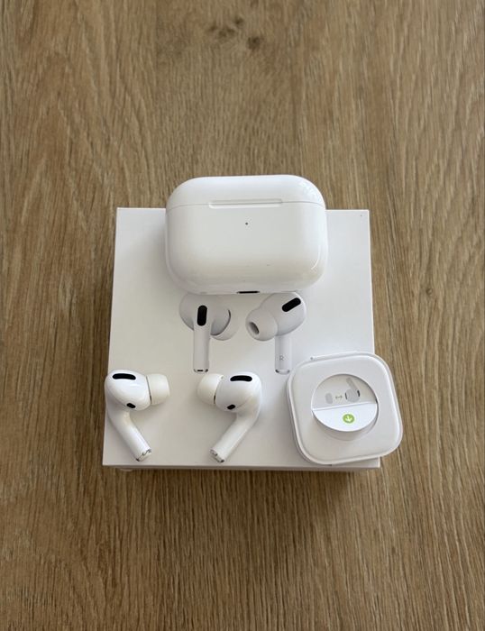 навушники AirPods Pro з MagSafe Charging Case