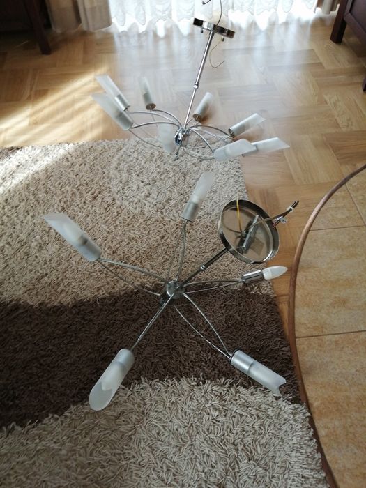 Sprzedam dwa żyrandole
