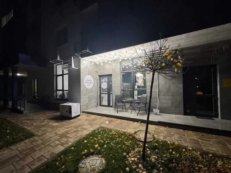 Комерційне приміщення 62 м кв з ремонтом, фасад, без % - Вид 2
