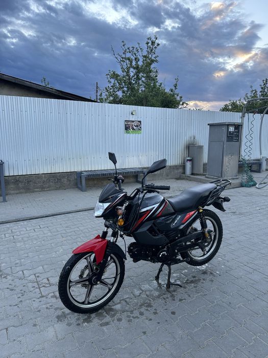 Спарк 125 кубів.