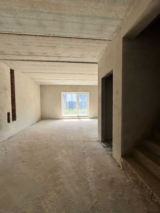 Зданий Таунхаус з комунікаціями у Крихівцях. 118м2